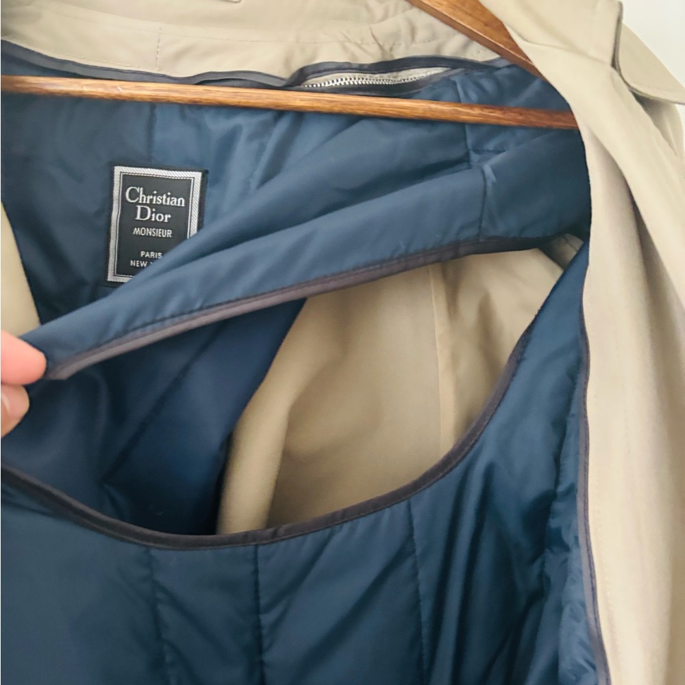 Christian Dior Tan Trench Coat 🧥 - Picture 13 of 13